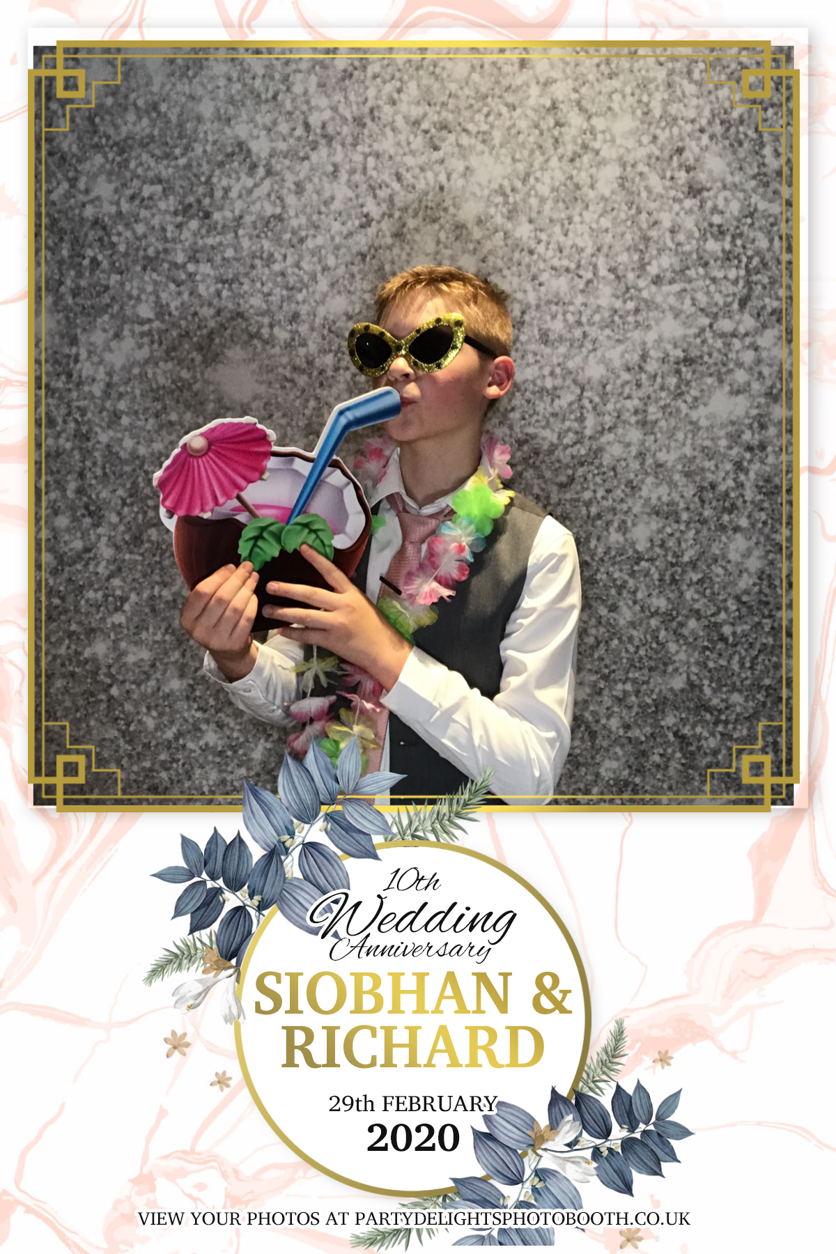 Siobhan and Richards Vow renewal  | View more photos from the event at gallery.partydelightsphotobooth.co.uk/u/PartyDelightsPhotoBooth/Siobhan-and-Richards-Vow-renewal